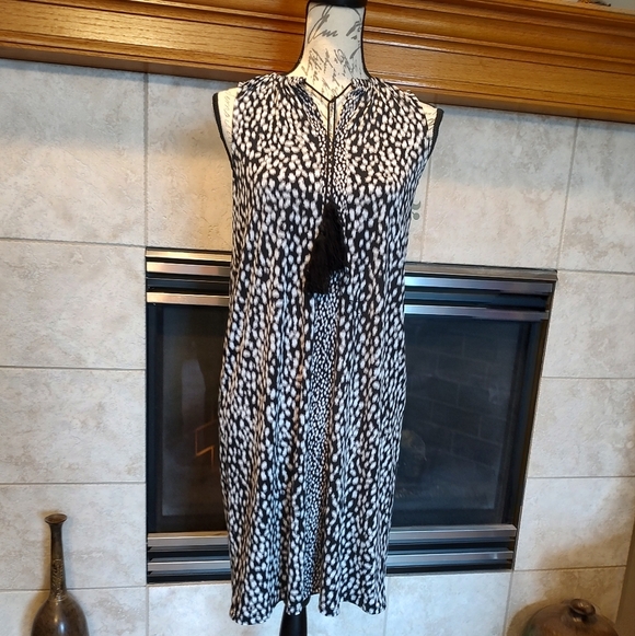 Michael Kors XS Sleeveless Dress! - Picture 7 of 12